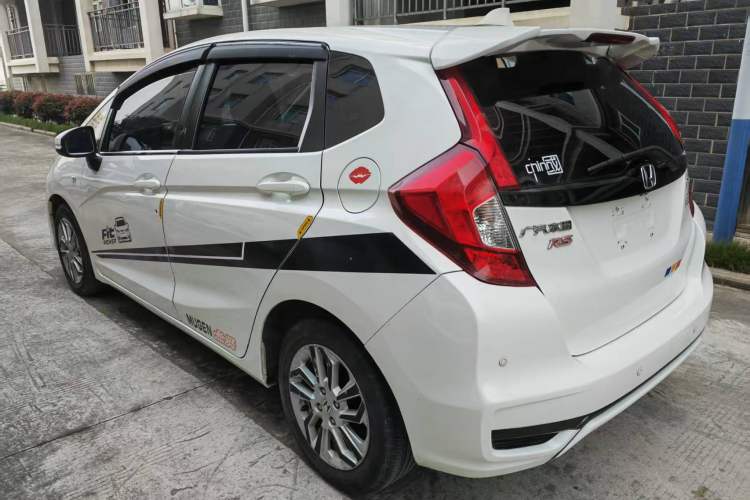 Used Honda Fit 2018 1.5L CVT Comfort Sunroof Version