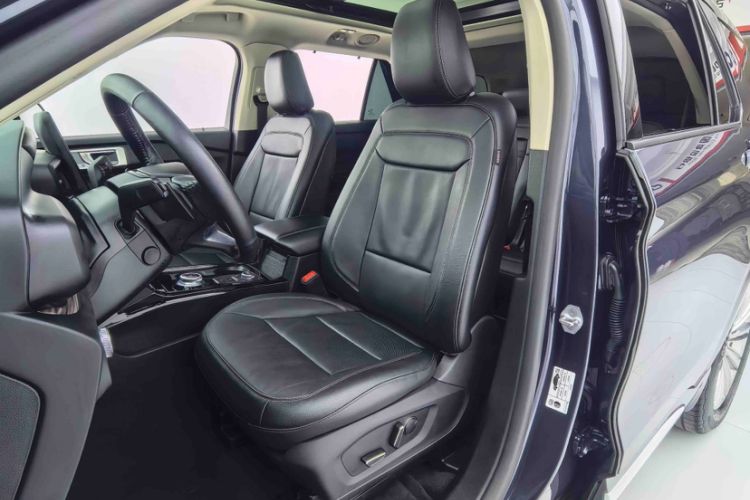 Used Ford Explorer 2020 EcoBoost 285 4x4 Titanium Edition 7-Seater
