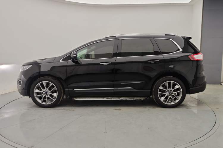 Used Ford Edge 2018 EcoBoost 245 Four-Wheel Drive Titanium 7-Seater
