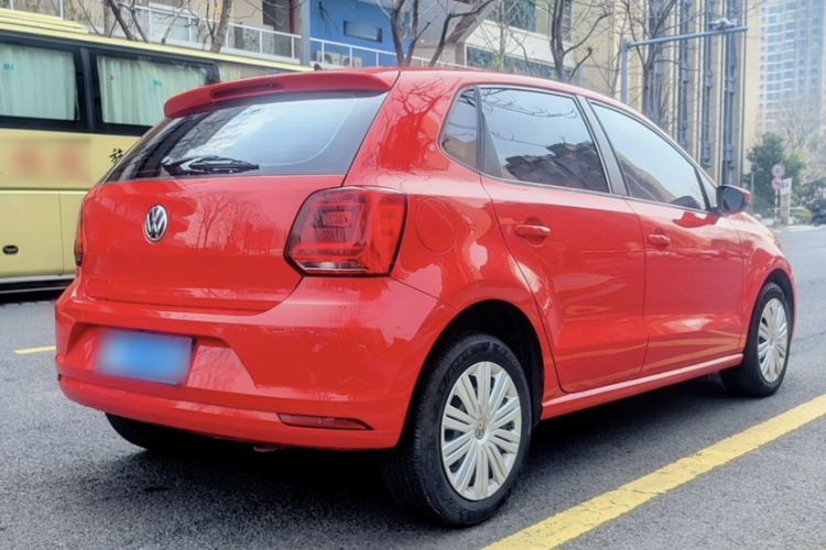 Used Volkswagen Polo 2016 1.6L Automatic Comfort Model