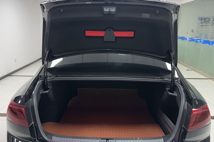 Used Volkswagen Magotan 2023 2 Million Units Limited-Edition 280TSI DSG Comfort Version