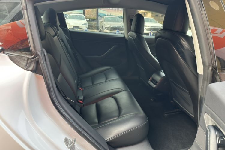 Used Tesla Model 3 2019 Long-Range Rear-Wheel-Drive Version
