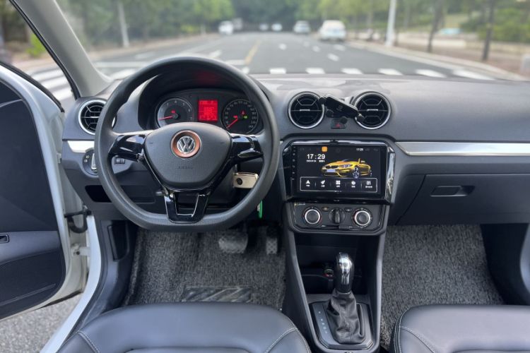 Used Volkswagen Jetta 2017 1.5L Automatic Fashion Model
