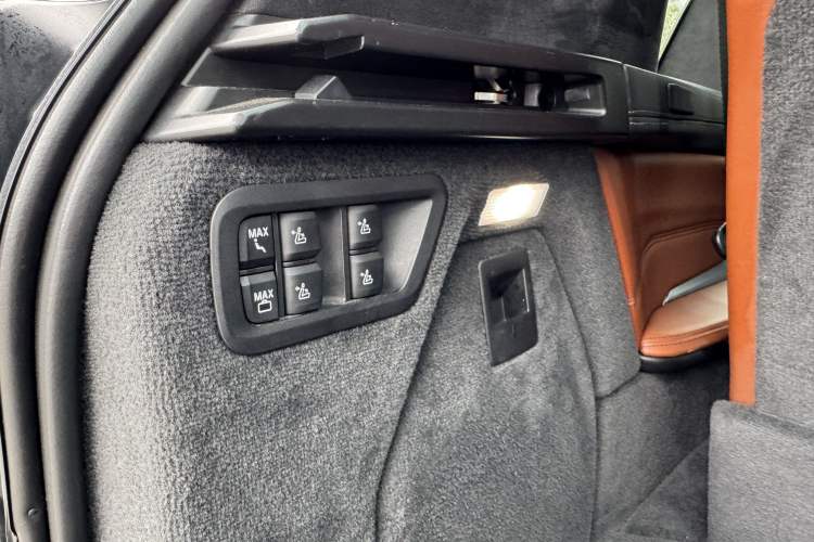 Used BMW X7 2019 xDrive40i Executive Model M Sport Package
