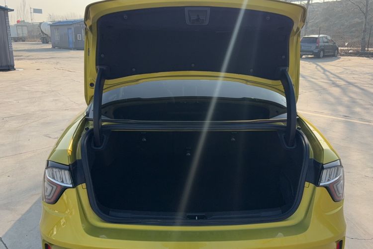 Used Lynk & Co 03 2020 03+ 2.0TD Automatic Wind-Chasing Edition
