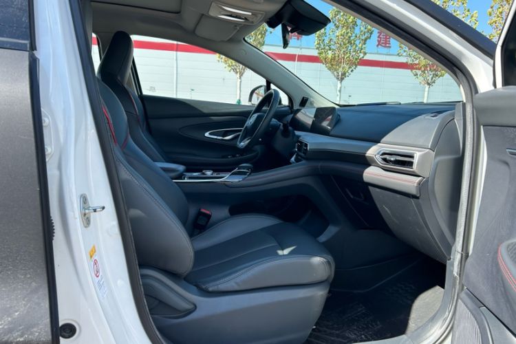 Used Changan UNI-T 2020 1.5T Prestige Version
