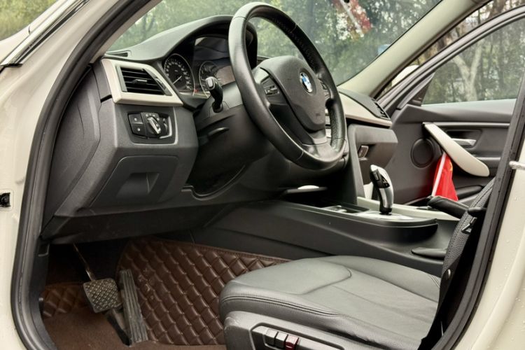 Used BMW 3 Series 2015 320Li Luxury Edition Fashion Model
