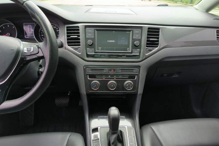 Used Volkswagen Golf Sportsvan 2018 230TSI Automatic Trend Edition
