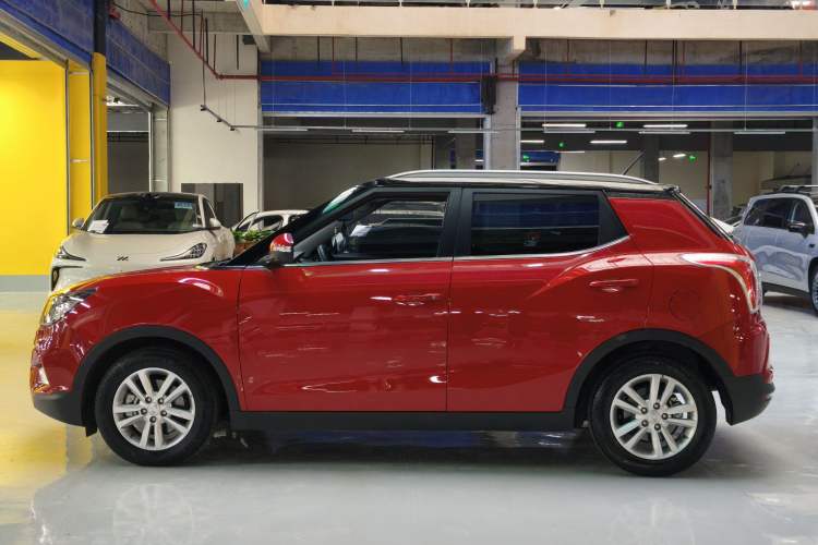 Used SsangYong Tivolan 2015 1.6L Automatic Two-Wheel Drive Zhi Chun Edition