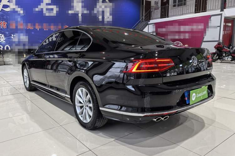 Used Volkswagen Magotan 2018 330TSI DSG Advanced Model
