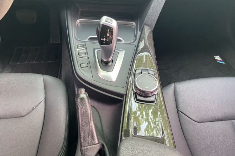 Used BMW 3 Series 2017 320Li Luxury Design Package
