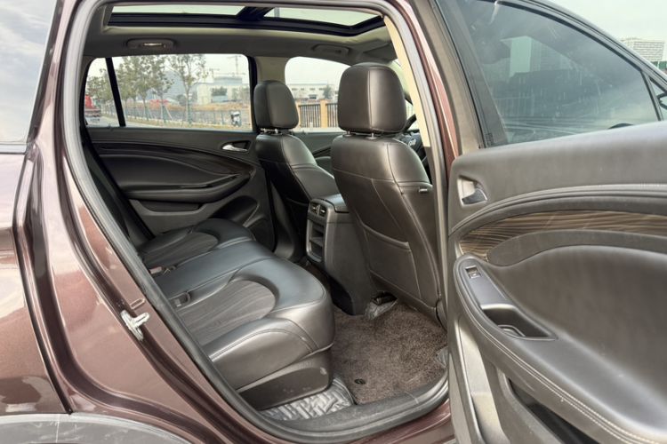 Used Buick Envision 2018 20T Two-Wheel-Drive Leading Model
