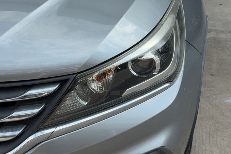 Used Baojun 310W 2017 1.5L Manual Comfort Model China V Standard
