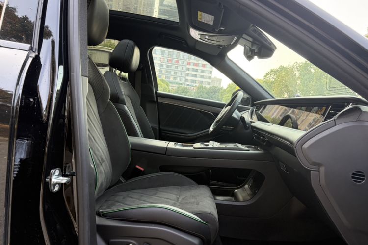 Used VOYAH FREE 2025 318 318 km Rear-Drive Touring Edition
