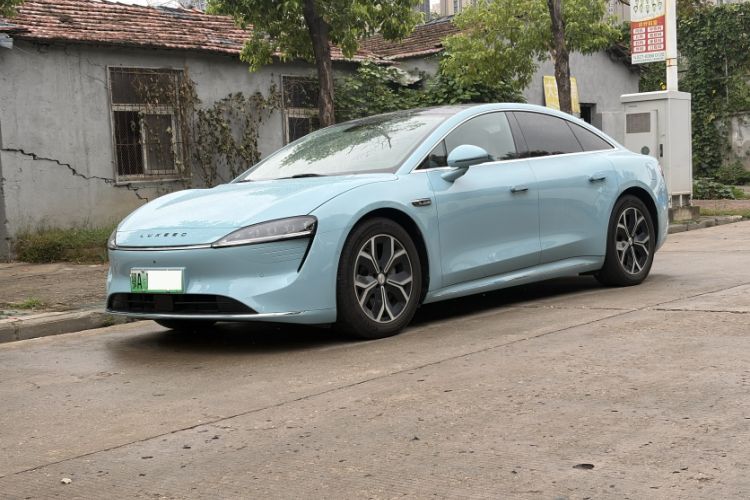 Used Hima Luxeed S7 2025 705 km Pro
