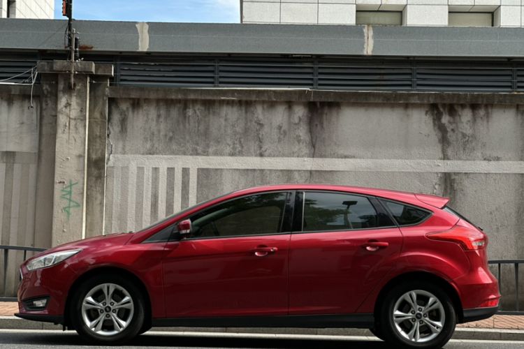 Used Ford Focus 2015 Hatchback 1.6L Automatic Comfort Model
