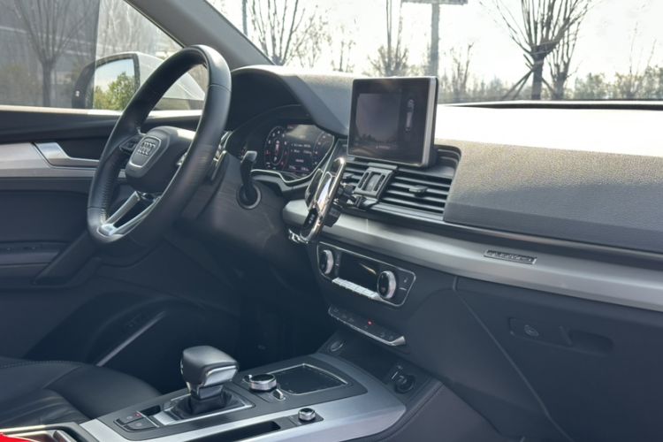 Used Audi Q5L 2020 Updated 40 TFSI Prestige Fashion Edition
