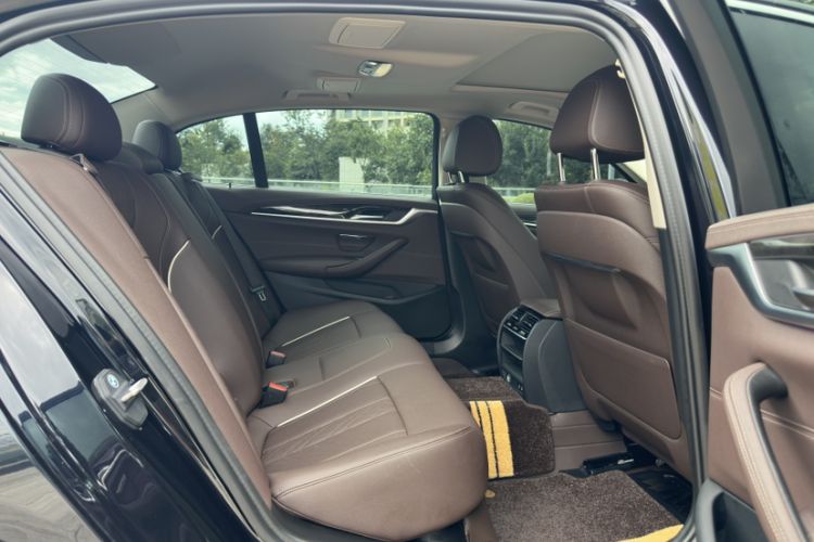 Used BMW 5 Series 2022 525Li Luxury Package
