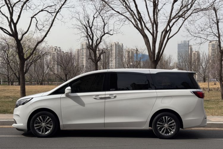 Used Buick GL8 2021 ES Land Cruiser 653T Luxury Edition
