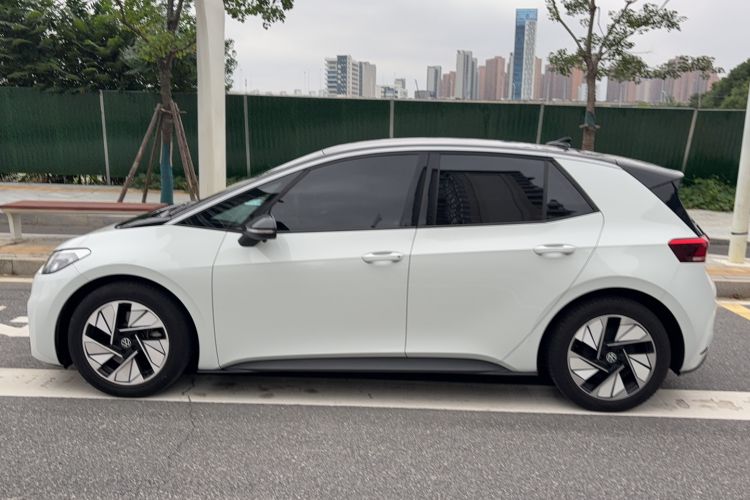 Used Volkswagen ID.3 2024 Outstanding Edition
