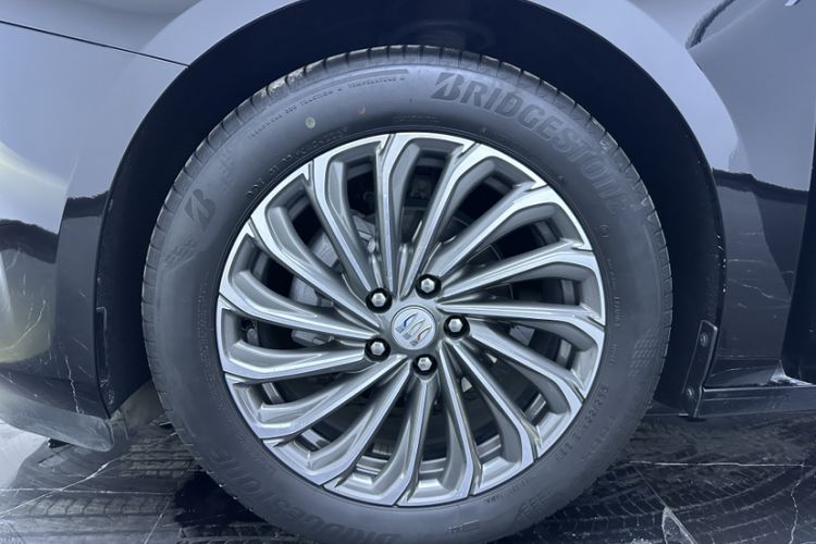 Used Buick LaCrosse 2023 28T Prestige Edition
