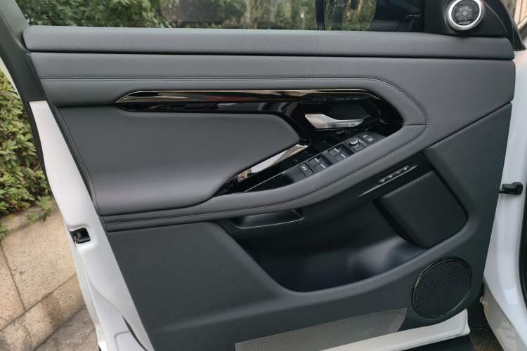 Used Land Rover Range Rover Evoque 
