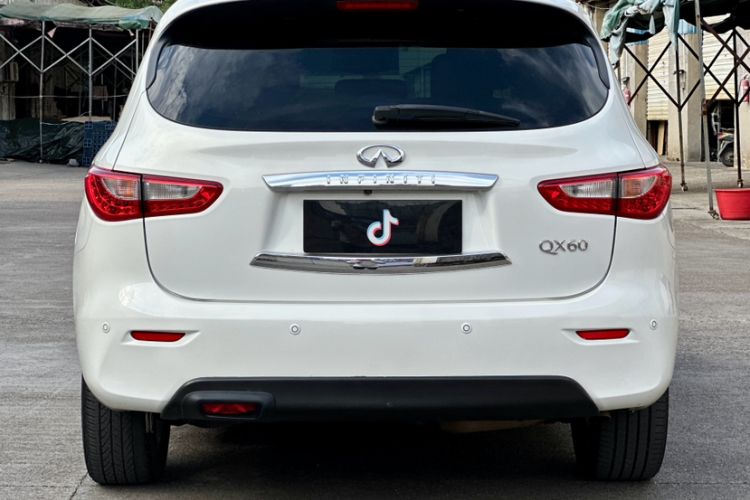 Used Infiniti QX60 2014 3.5L Four-Wheel Drive All-Terrain Version
