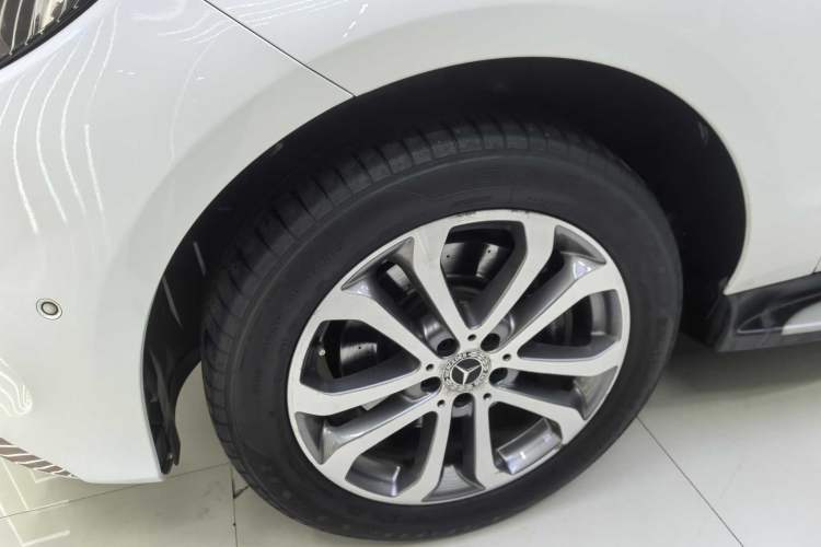 Used Mercedes-Benz GLE 2018 GLE 320 4MATIC Dynamic Edition Collector's Edition
