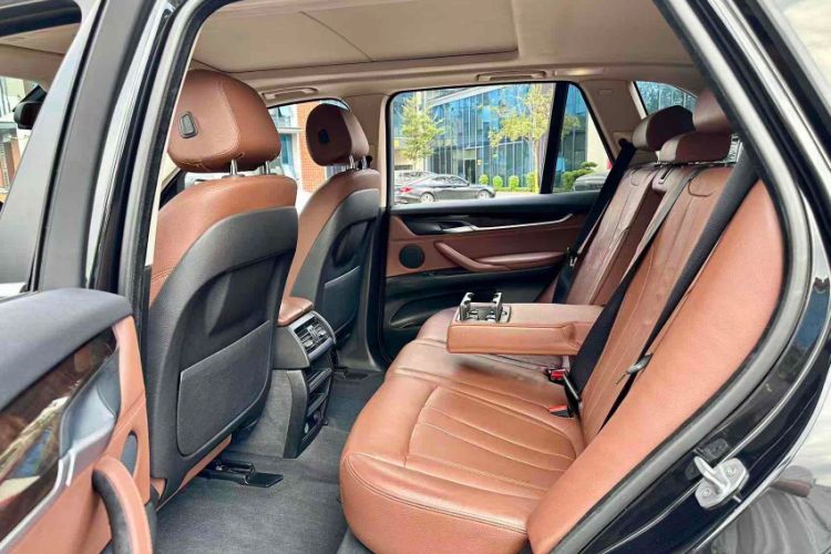 Used BMW X5 2015 xDrive28i
