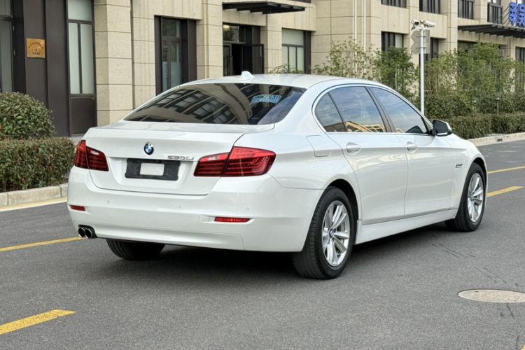 Used BMW 5 Series 2014 520Li Elegant Model
