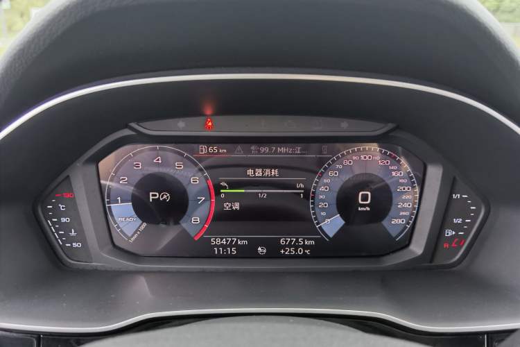 Used Audi Q3 2019 40 TFSI Fashion Dynamic Model
