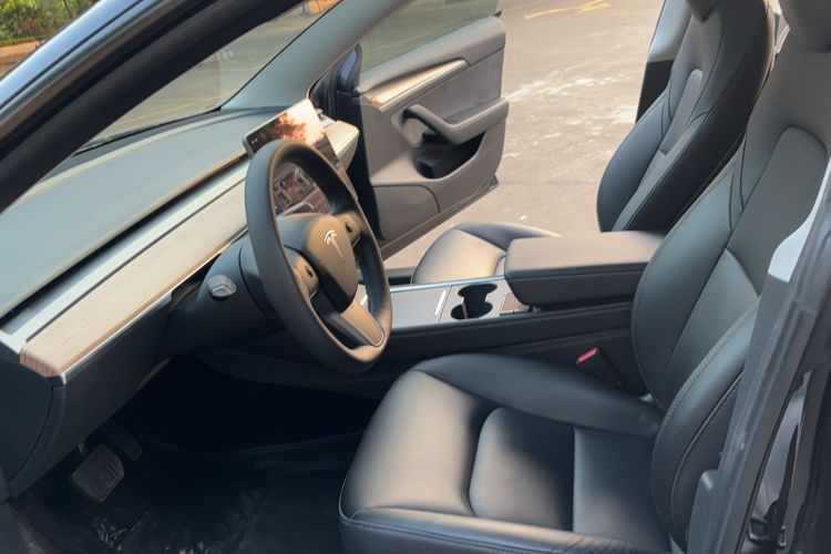 Used Tesla Model 3 2022 Rear-Wheel-Drive Version
