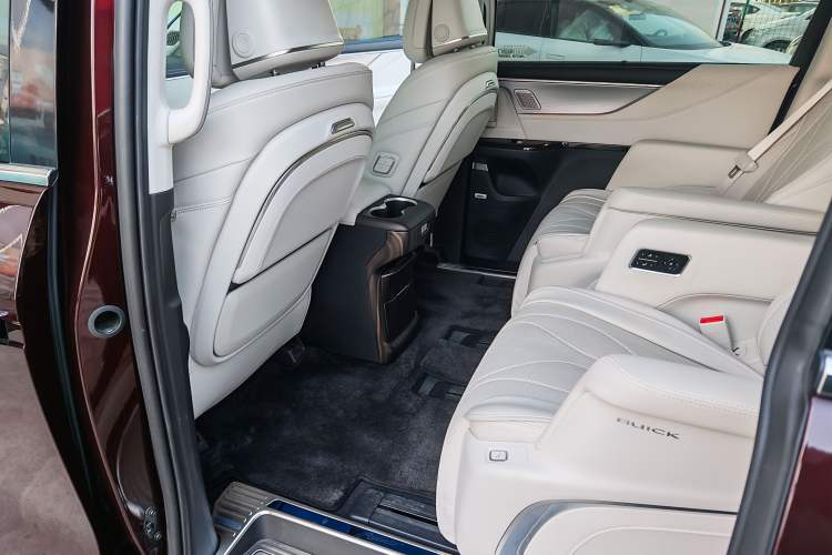 Used Buick GL8 New Energy 2024 Lu Zun Luxury Edition 7-Seater
