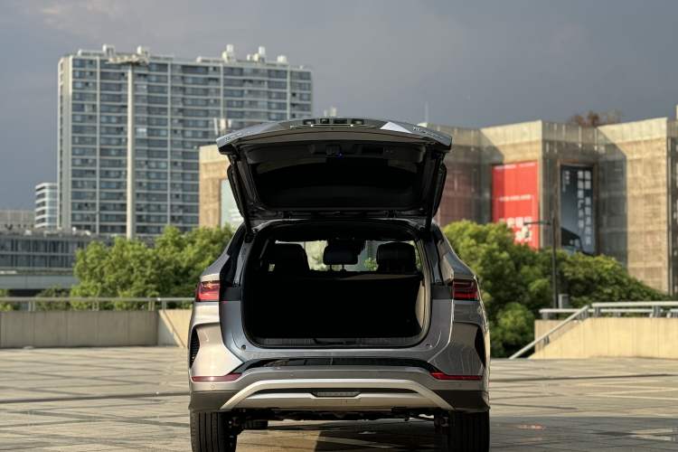 Used BYD Song PLUS New Energy 2024 HONOR Edition DM-i 150km Flagship PLUS
