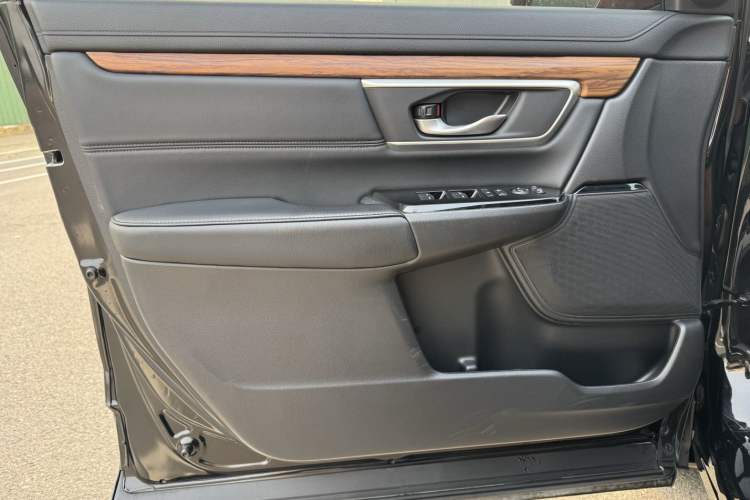 Used Honda CR-V 2021 240TURBO CVT 2WD Fashion Edition
