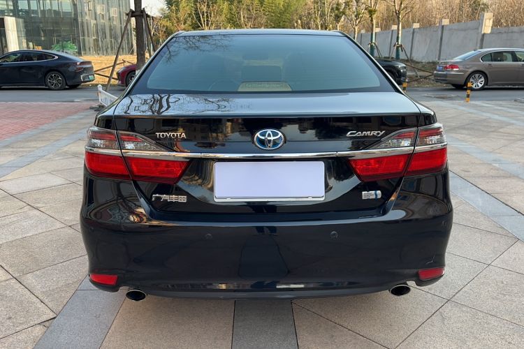 Used Toyota Camry 2015 Dual-Engine 2.5 HG Luxury Navigation Edition
