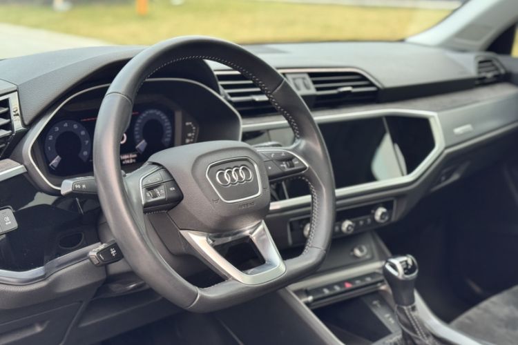 Used Audi Q3 2021 35 TFSI Fashion Dynamic Model
