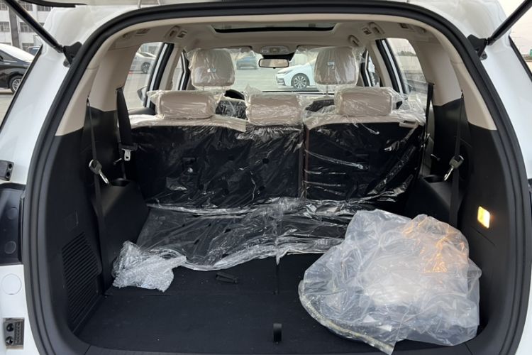 Used BYD Song MAX New Energy 2022 DM-i 105KM Flagship Model
