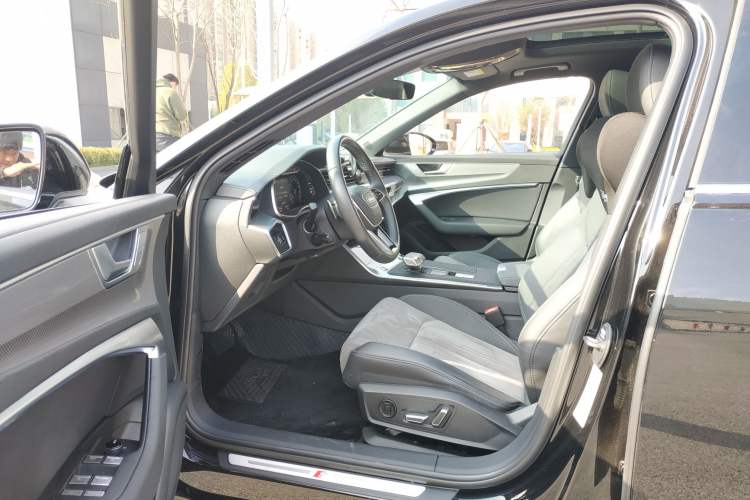 Used Audi A6L 2024 40 TFSI Luxury Dynamic Edition
