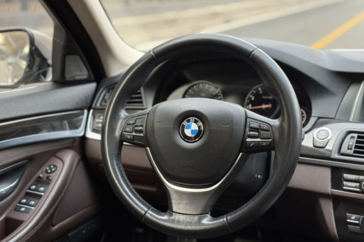 Used BMW 5 Series 2017 525Li Luxury Design Package
