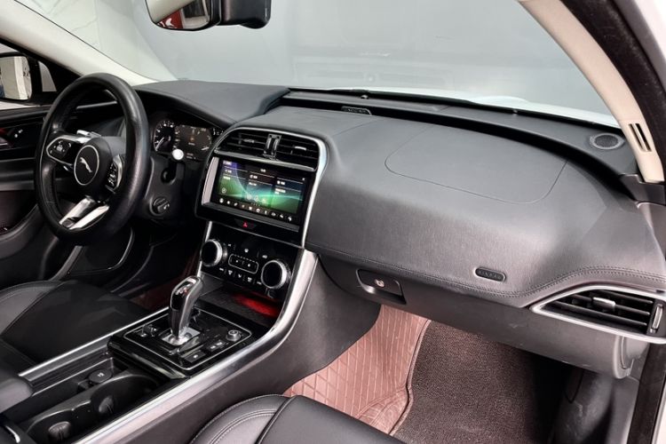 Used Jaguar XEL 2020 2.0T 200 PS S Advanced Elegance Edition
