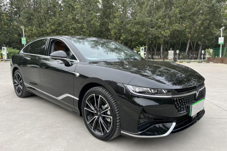 Used VOYAH PASSION 2024 PHEV Four-Wheel Drive Ultra-Long Range Flagship Model
