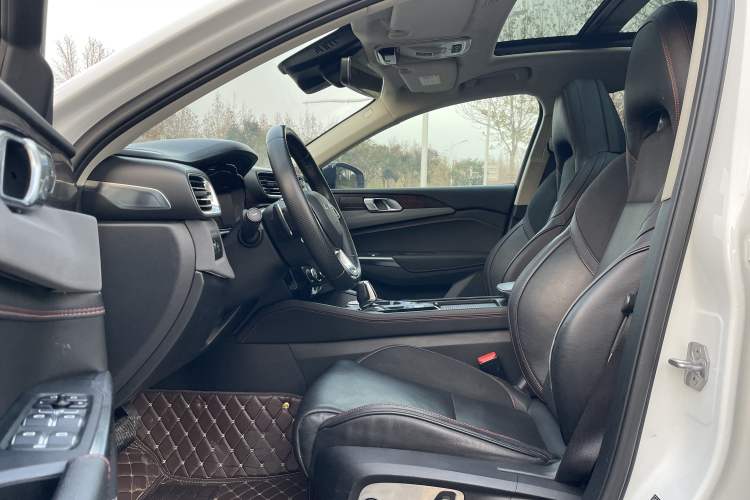 Used Lynk & Co 02 2018 1.5T DCT Two-Wheel Drive Pro Version China V Emission Standard
