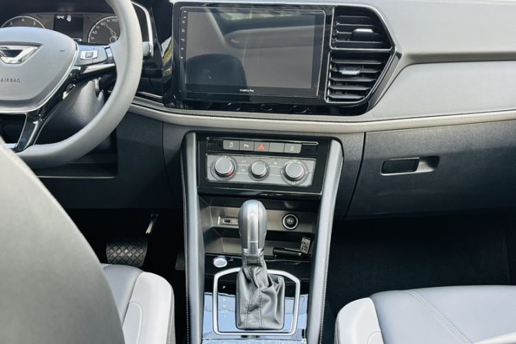 Used Jetta VS7 2024 280TSI Automatic Pioneer Edition
