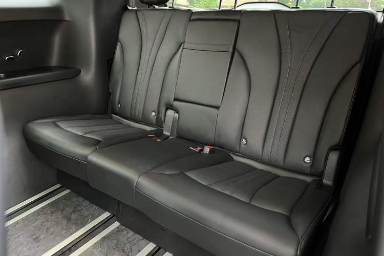 Used Hongqi HQ9 2023 2.0T Smart Connect Flagship Edition
