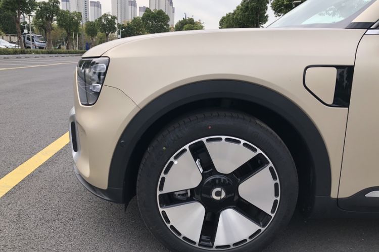 Used  #5 2024 Long-Range Journey Luxury Edition
