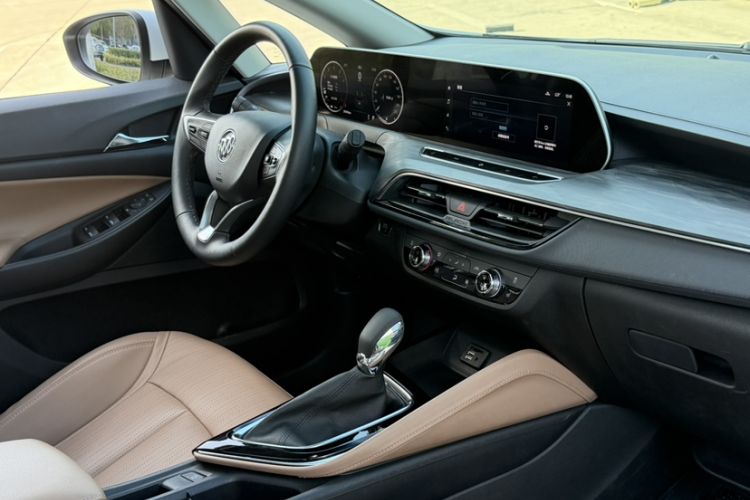 Used Buick GL6 2021 323T Mild Hybrid Connect Luxury Model
