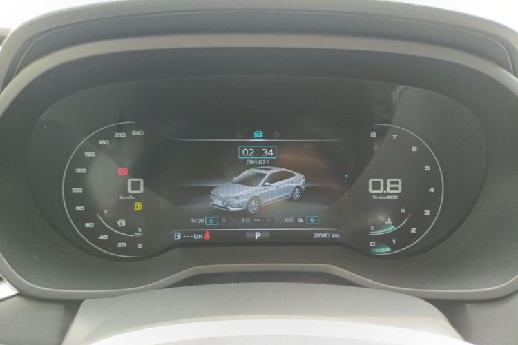 Used Roewe i5 2020 1.5L Automatic 4G Connect Luxury Flagship Edition
