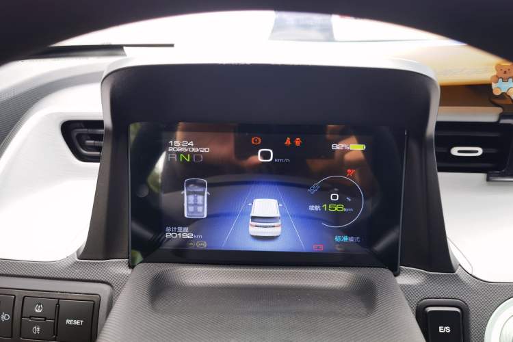 Used Wuling Hongguang MINIEV 2021 Macaron Premium Model – Lithium Iron Phosphate
