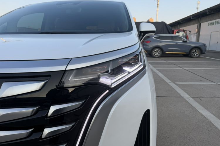 Used Denza D9 2022 DM-i 970 Four-Wheel Drive Flagship Model